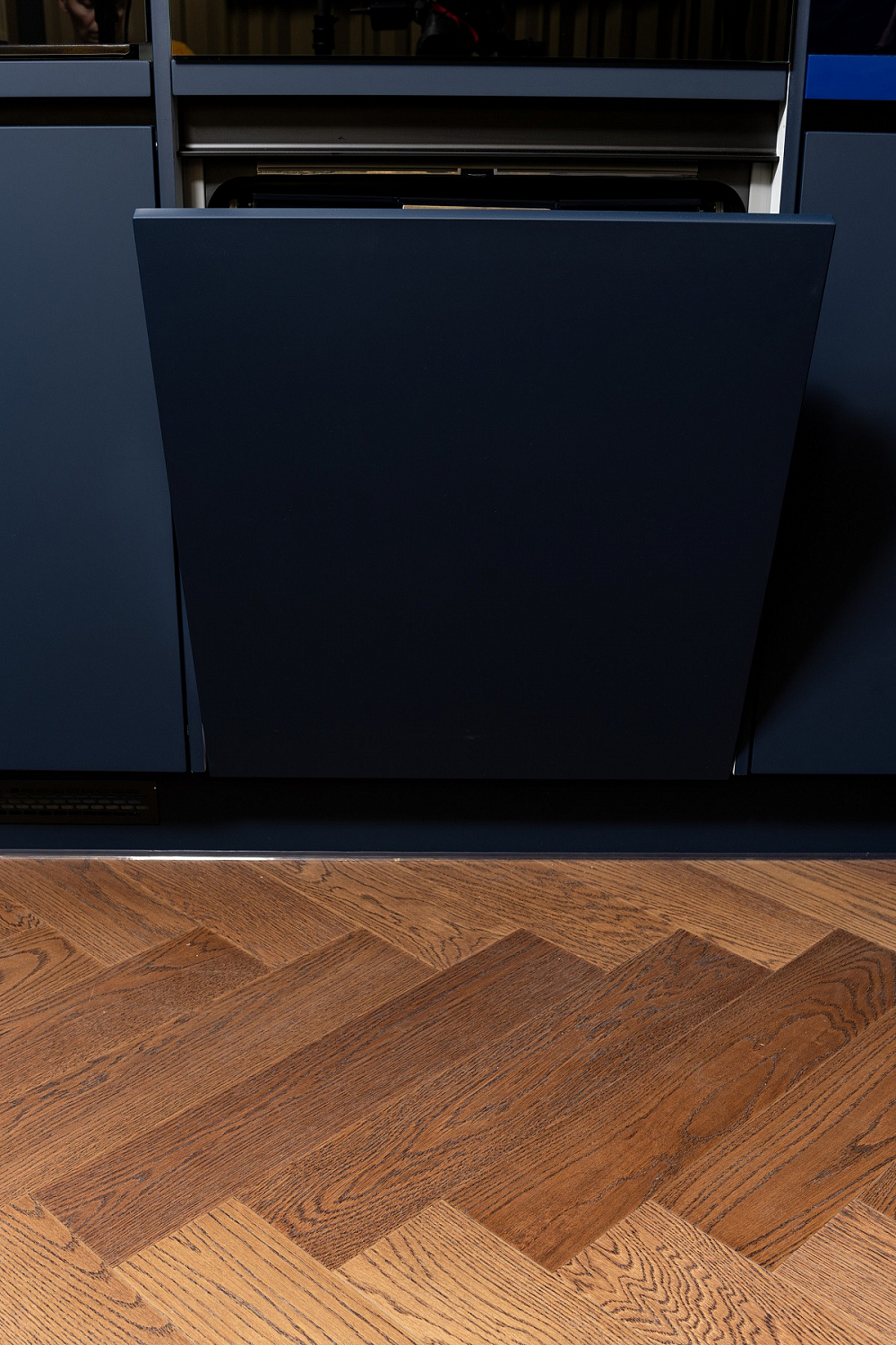 Кварцевый паркет Quartz Parquet Английская Ёлка Дуб Рустикальный 33-410 5/0,6 мм 